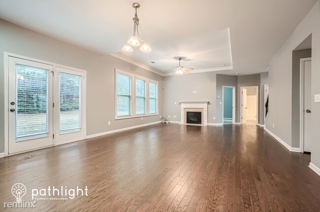 Building Photo - 5 br, 3 bath House - 1447 Rolling View Way...