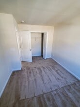 Building Photo - 7421 Sienna Heights Pl