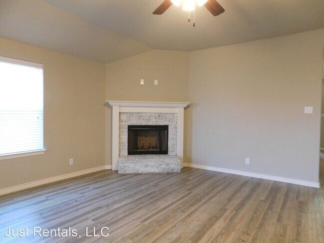 Building Photo - 4 br, 3 bath House - 4301 Colonel Dr