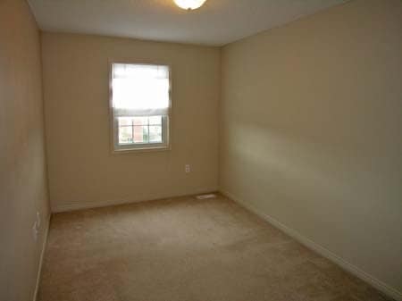 Building Photo - 151 Clairfields Dr E