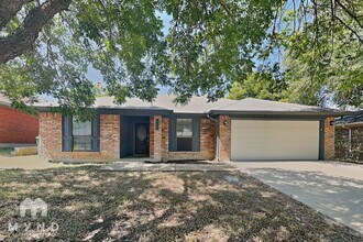Building Photo - 6602 Glen Falls Dr