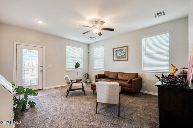 Building Photo - 4812 Marisabel Azcarate St