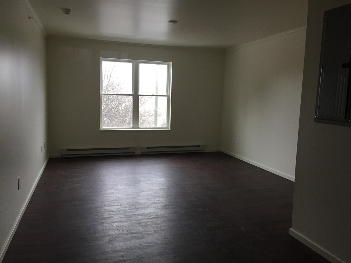 Building Photo - 184 Northampton St