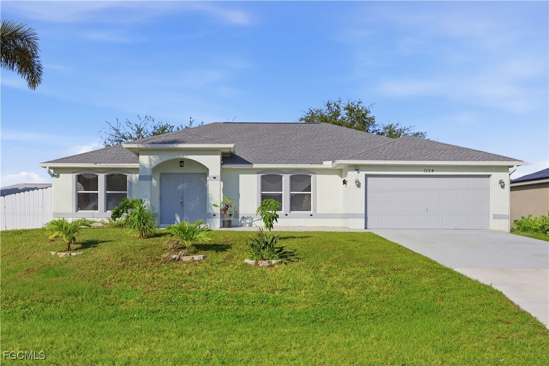 Foto principal - 1134 NE 4th Pl