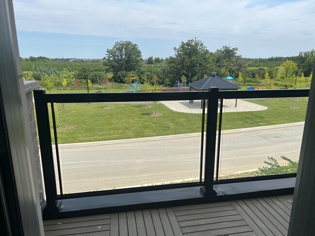 Building Photo - Looking for Tenants