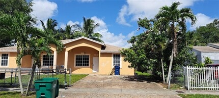 Building Photo - 9754 NW 26th Ave