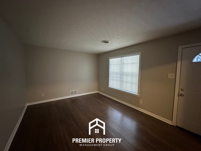 Photo - Newly Renovated 4BR Memphis Home w/ Brick Fireplace, Hardwood Floors & Fenced Yard