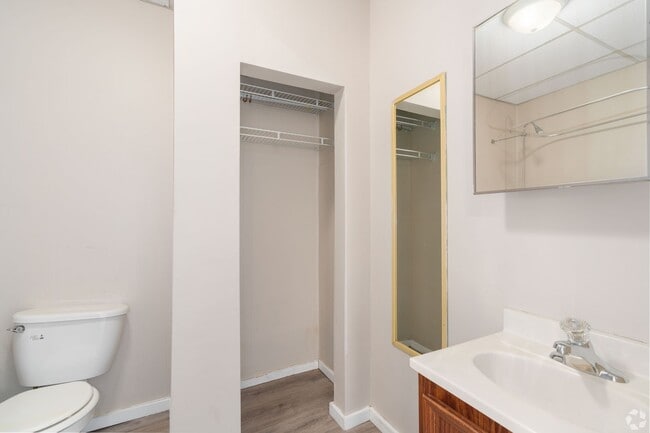 Interior Photo - Karlton Apartments