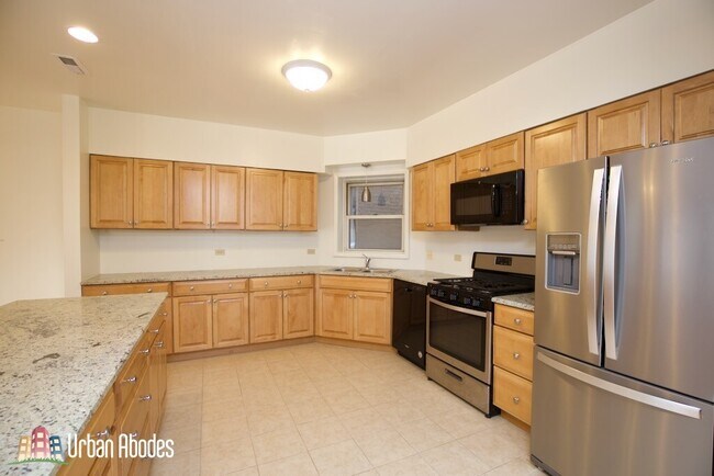 Foto del edificio - 6713 N Sheridan Rd