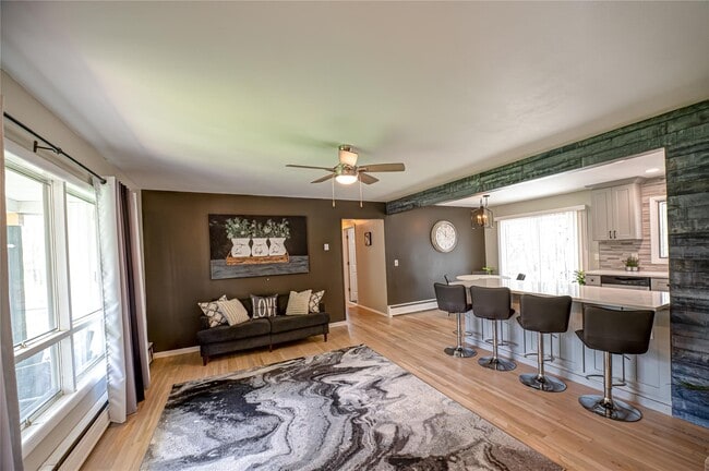 Foto del edificio - 309 Woodhollow Rd