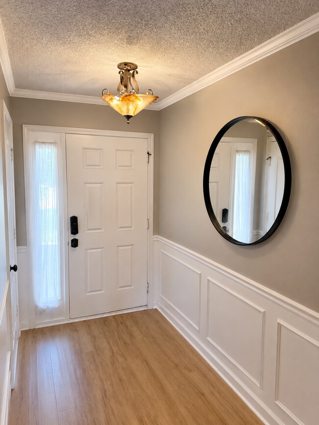 Foto del edificio - 1637 N 128th St