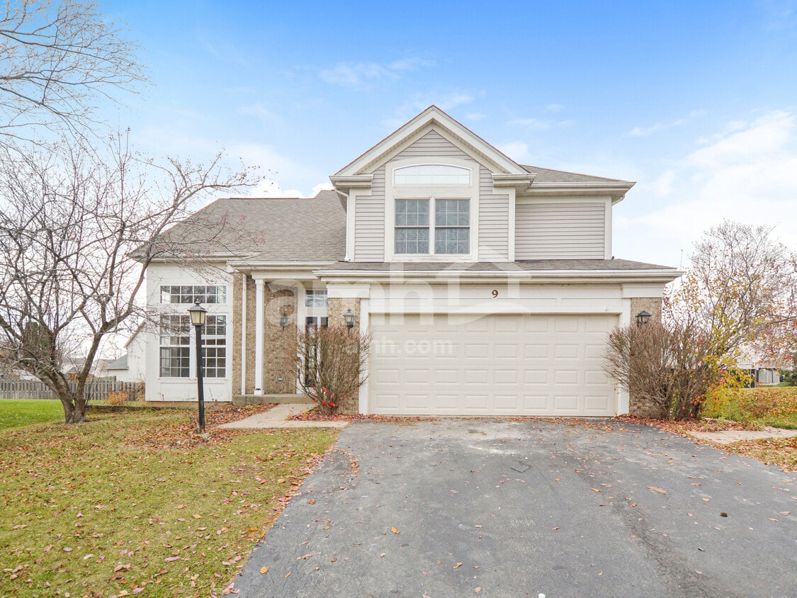 Foto principal - 9 Deer Creek Ct