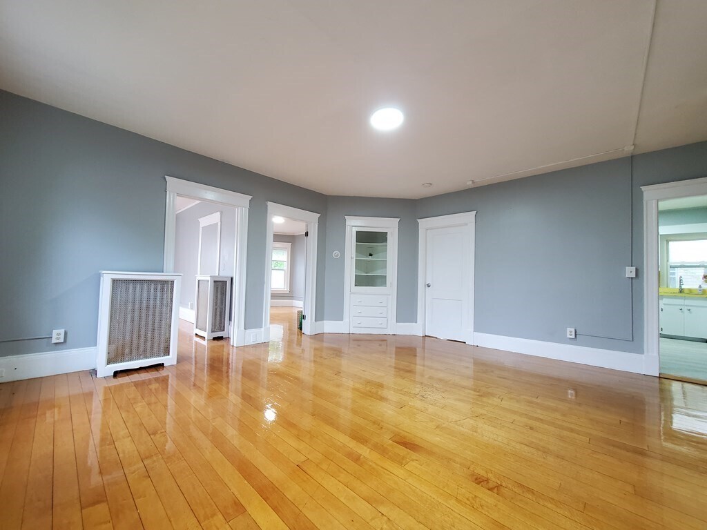 25 Hillberg Ave Unit 2, Brockton, MA 02301 Room for Rent in Brockton, MA