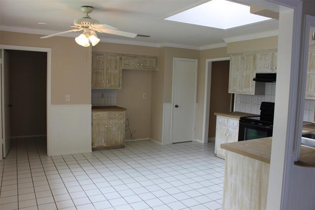 Building Photo - 2505 Peppertree Pl