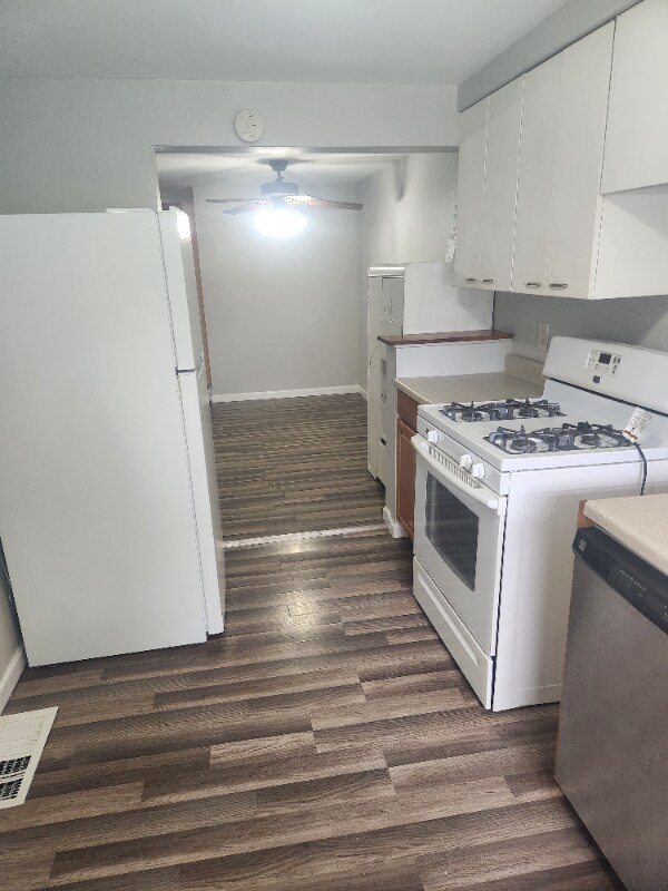 102 Cherry St Unit 1, Midway, PA 15060 Room for Rent in Midway, PA