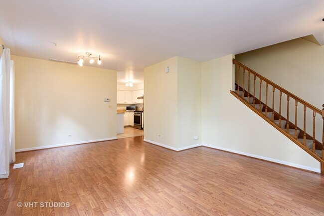 Building Photo - 1221 Orleans Dr