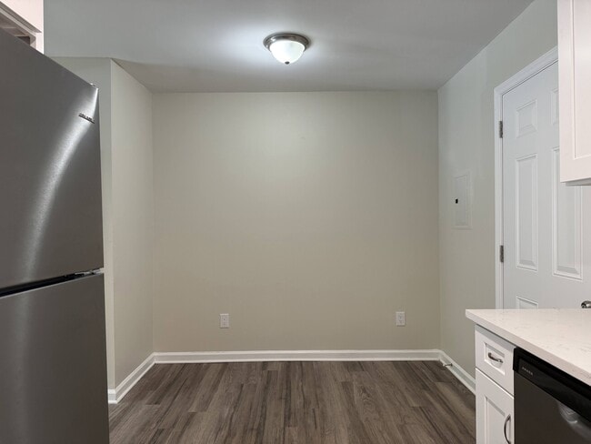 Building Photo - Gastonia Groves Apartments