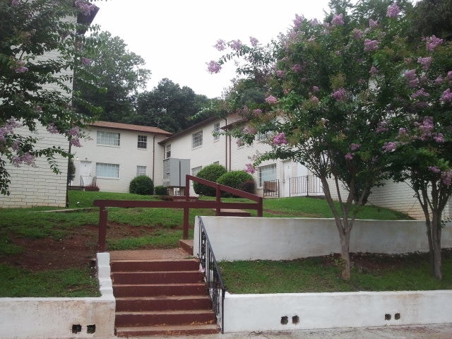 Primary Photo - 443 Dargan Pl SW