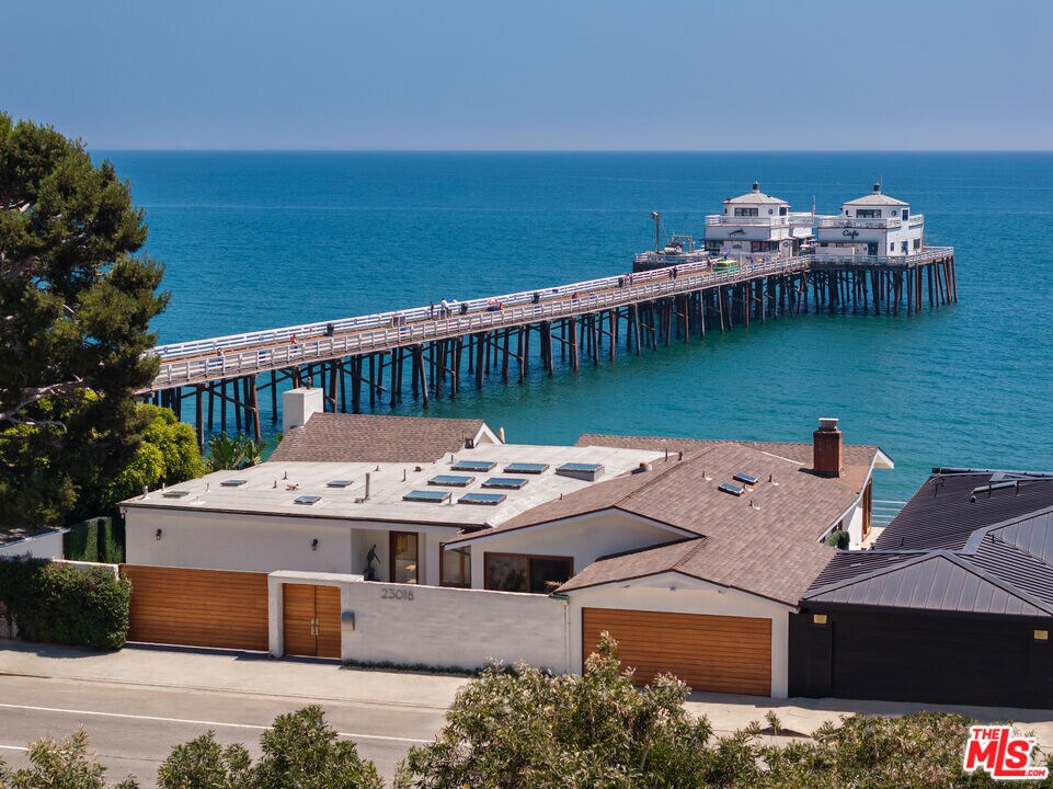 Foto principal - 23018 Pacific Coast Hwy