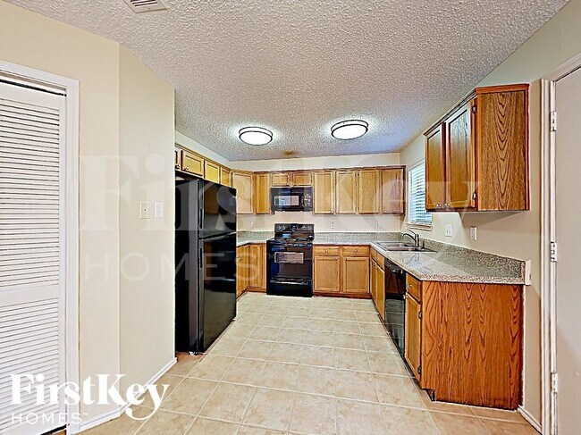 Foto del edificio - 6816 Dalmation Cir