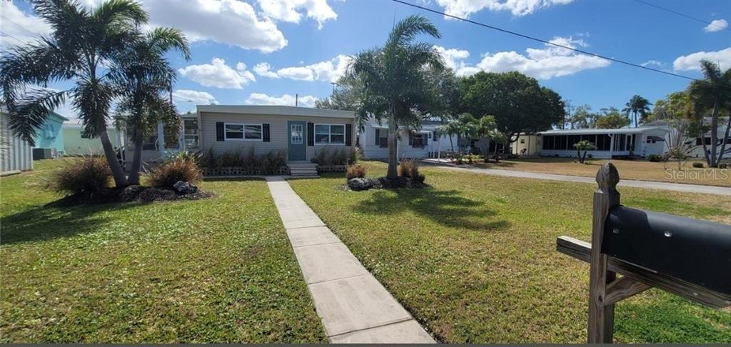 Foto principal - 321 4th St W
