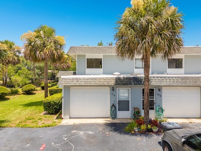 Foto del edificio - WATERFRONT TRAILS TOWNHOME
