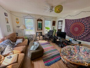 Building Photo - 58-60-60 Intervale Ave