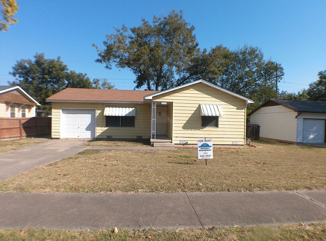 Foto principal - 1315 Zephyr Rd