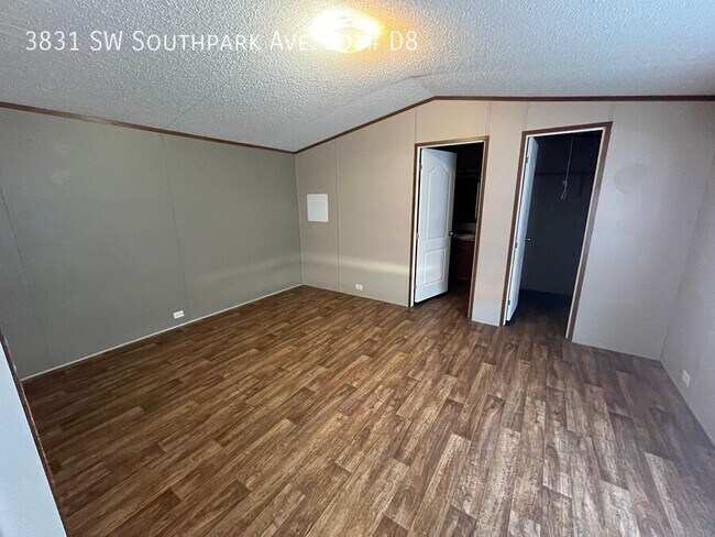 Foto del edificio - 3831 SW South Park Ave