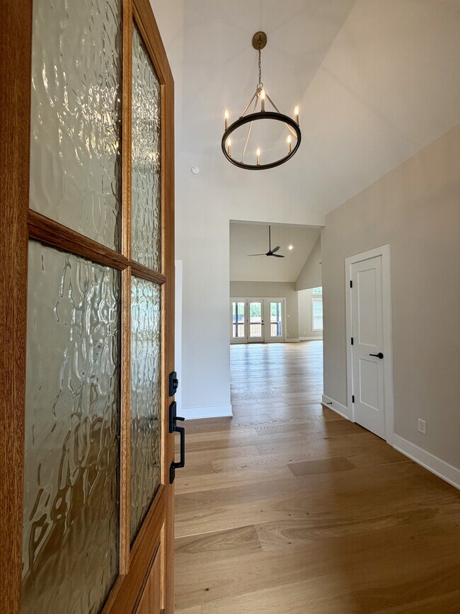Foto del edificio - 204 Crest Ridge Ct