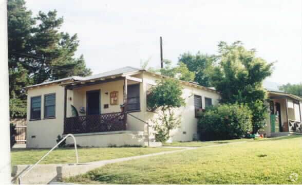 Primary Photo - 10118-10122 Mountair Ave