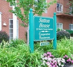 Building Photo - 22 N Forest Ave