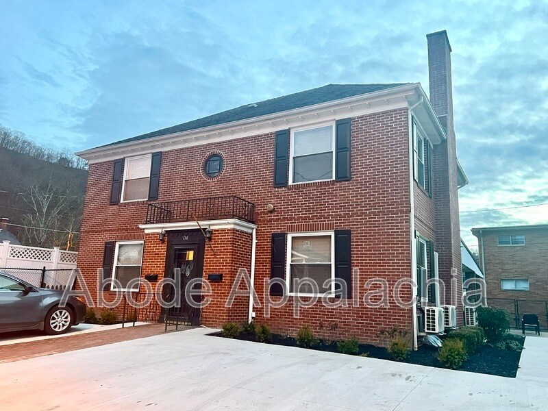 Primary Photo - 116 Cumberland Ct