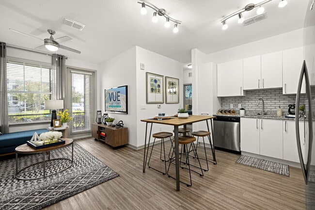 Building Photo - Vue on Lake Monroe