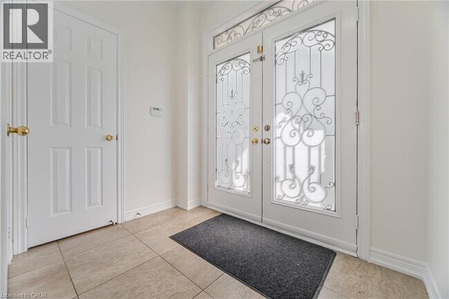 Photo du bâtiment - 5 Freedom Oaks Trail