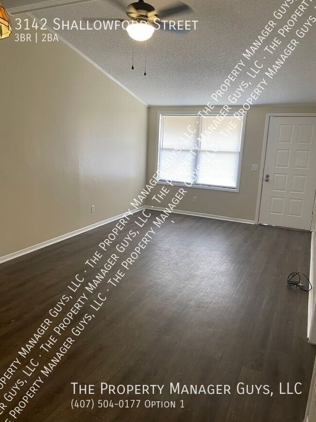 Foto del edificio - 3142 Shallowford St