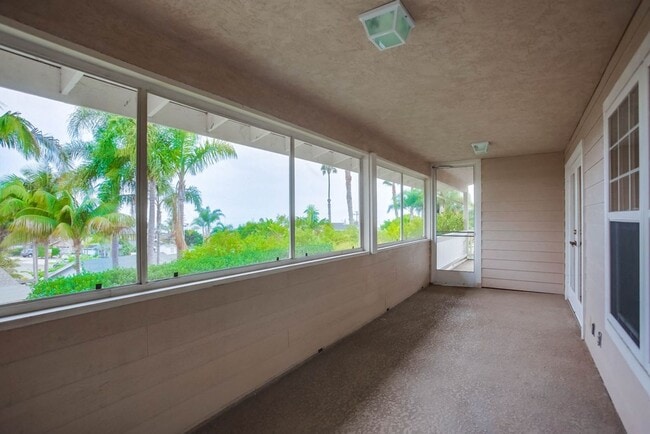 Building Photo - 1844 Dora Dr