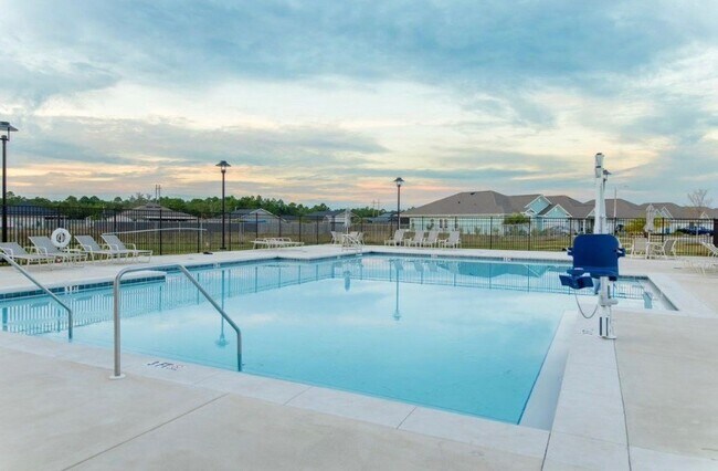 Foto del edificio - 2337 Cloudberry Dr