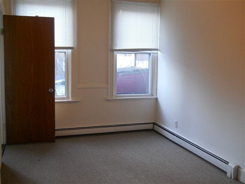 250 Hope St Unit 1, Providence, RI 02906 Room for Rent in Providence
