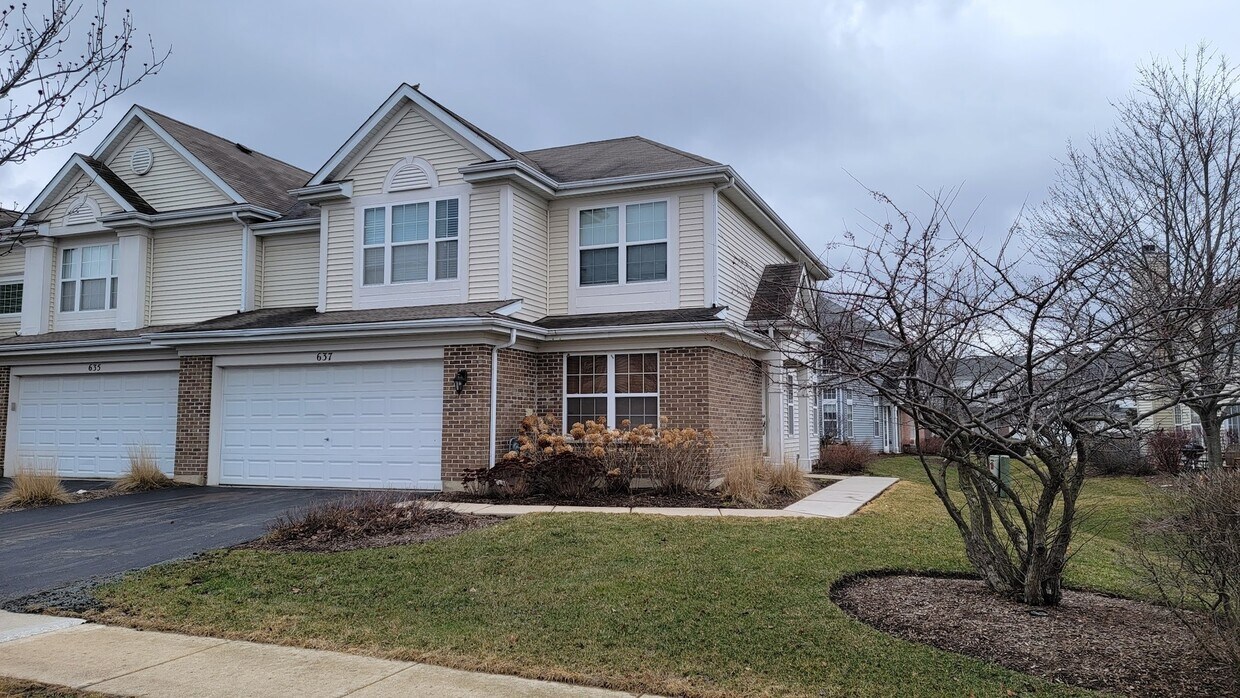 Foto principal - 637 Lancaster Dr