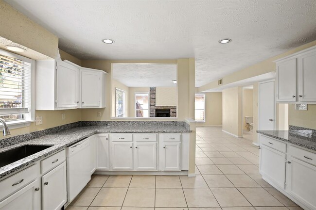 Building Photo - 17218 Artwood Ln