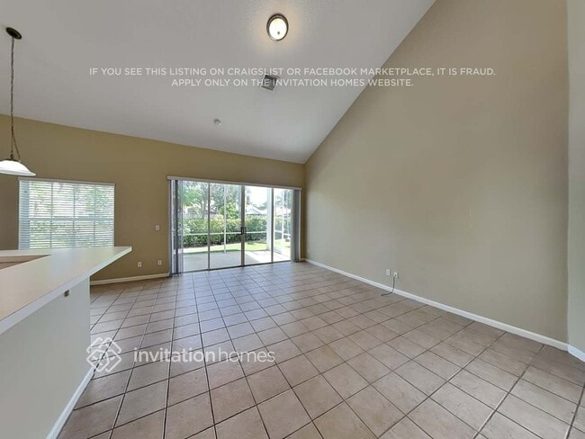 Building Photo - 10777 Pelican Dr