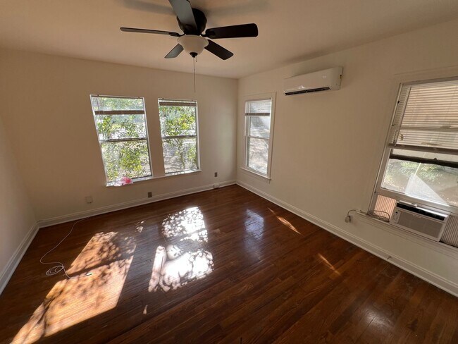 Building Photo - Fairview Properties