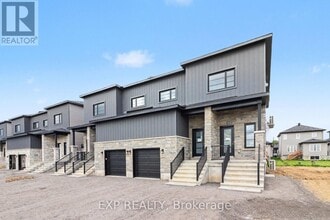 Building Photo - 1133 Montblanc Cres