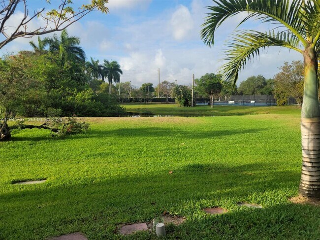 Building Photo - 6804 Brookline Dr