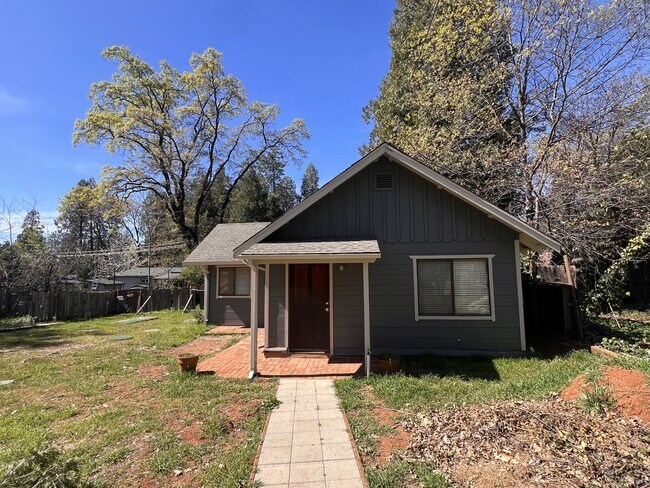 Foto del edificio - 11218 Cedar Ridge Dr