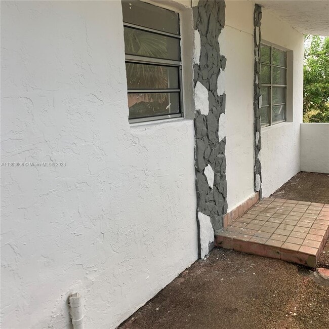 Foto del edificio - 308 NW 9th St