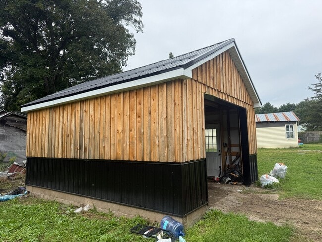 Building Photo - 2616 PA-235
