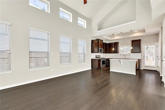Building Photo - 907 Boatswain Way