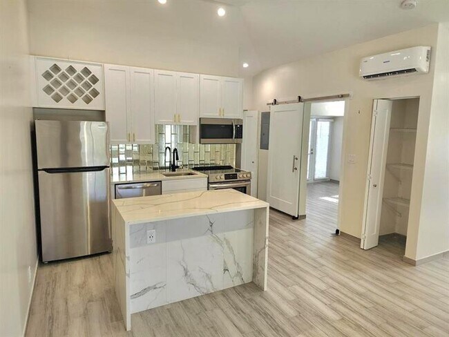 Foto del edificio - 315 SW 7th St